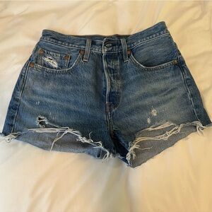 Levi’s Premium Jean Shorts 501 Medium Wash 27
